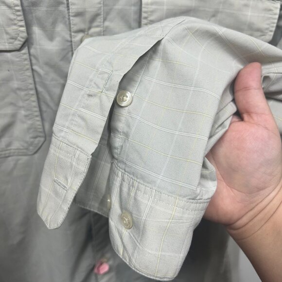 Patagonia Lightweight Long Sleeve Button down Zip Pocket Gray Plaid Size XL - Picture 4 of 9